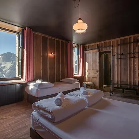 Отель Refuge Du Montenvers Шамони