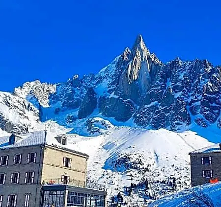 Refuge Du Montenvers Hotel 4*