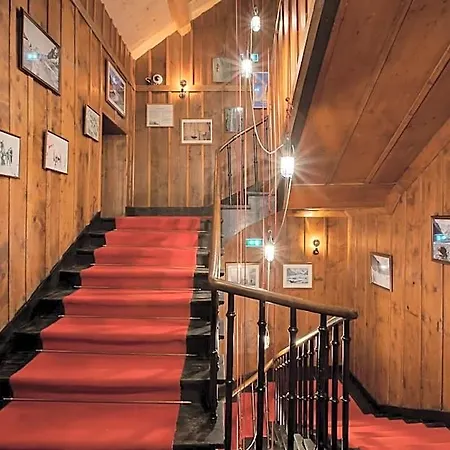 Refuge Du Montenvers Hotel