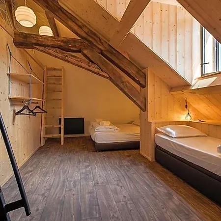 Hotel Refuge Du Montenvers 4*