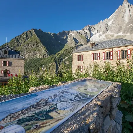 Refuge Du Montenvers شامونكس